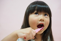 子供の虫歯予防には「フッ素」が最適！？